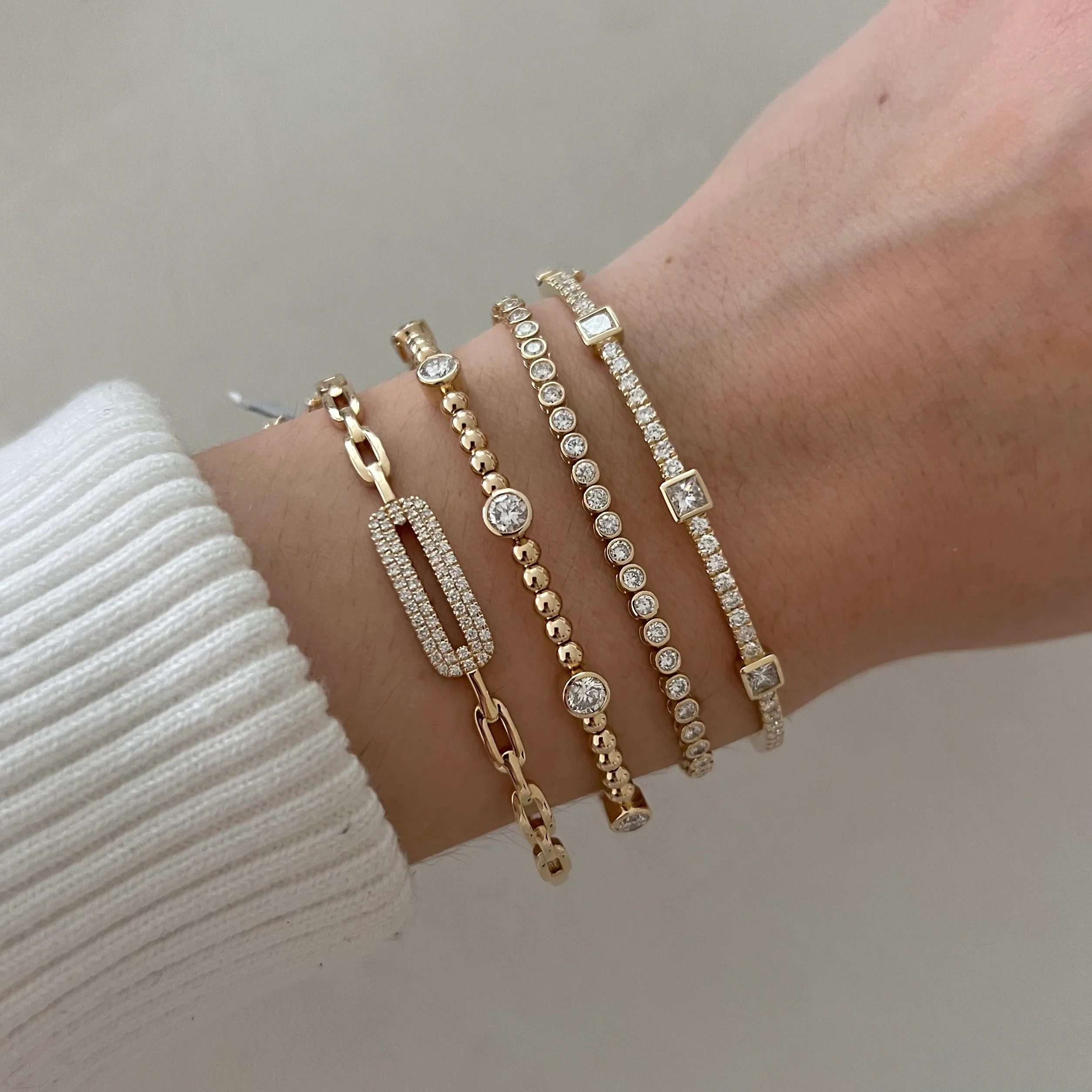 14K GOLD DIAMOND ALLIE BANGLE - Image 2