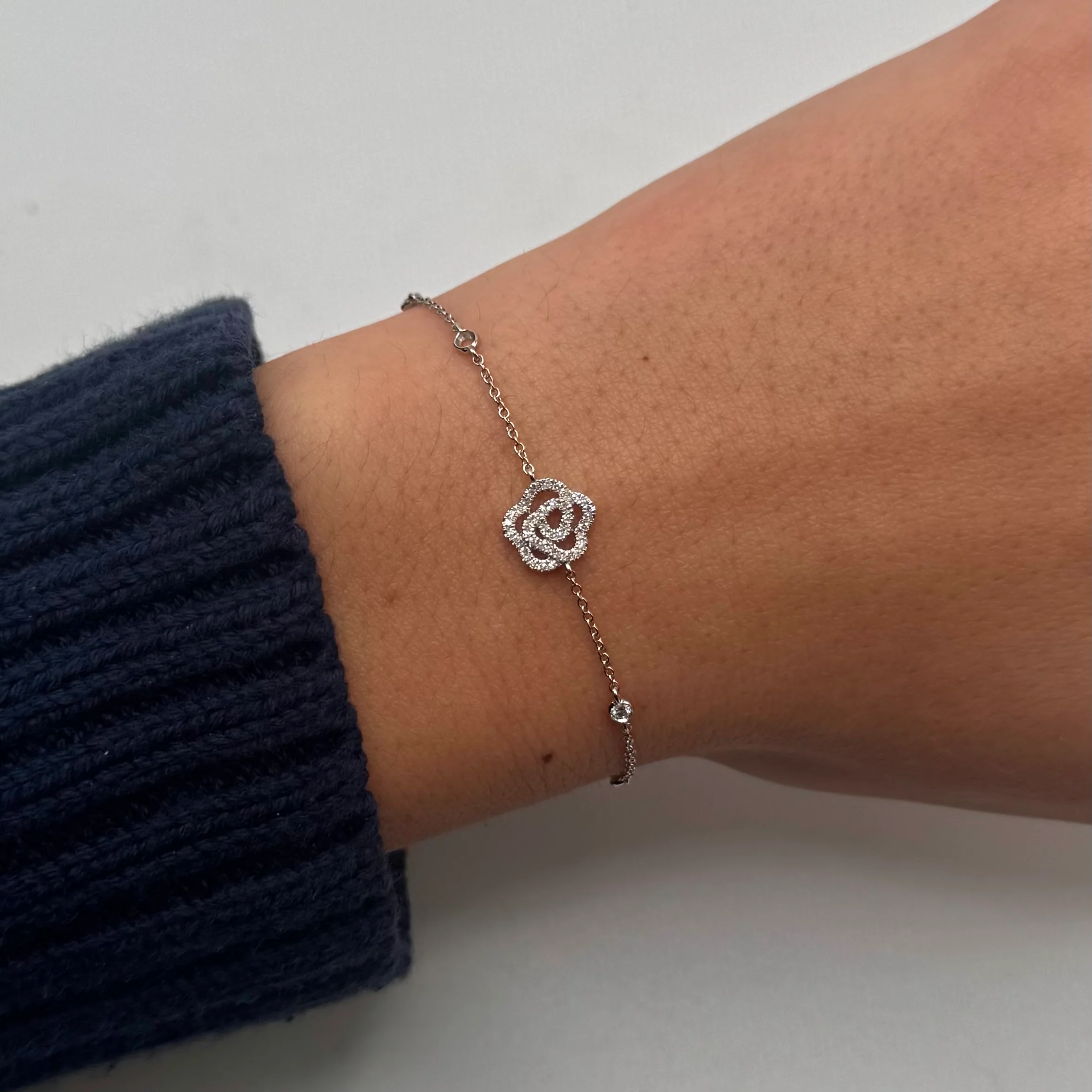 14K GOLD DIAMOND CAMELLIA BRACELET - Image 3