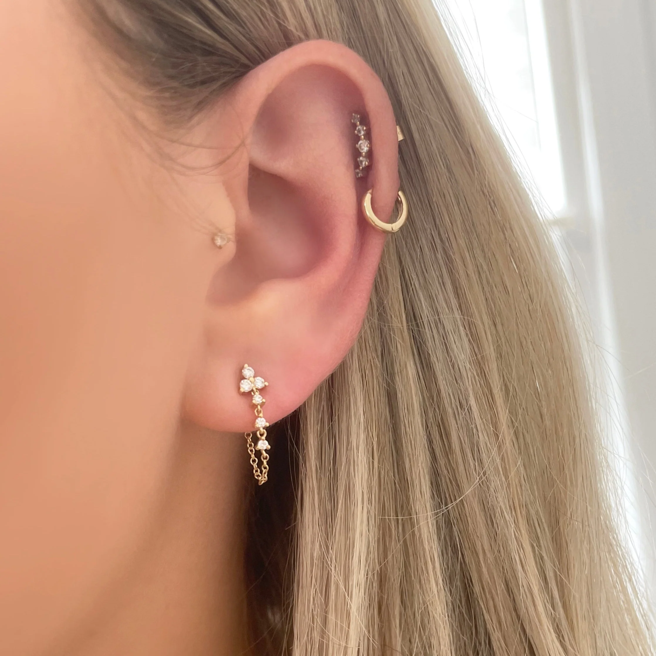 14K GOLD DIAMOND CINDY EARRINGS - Image 2