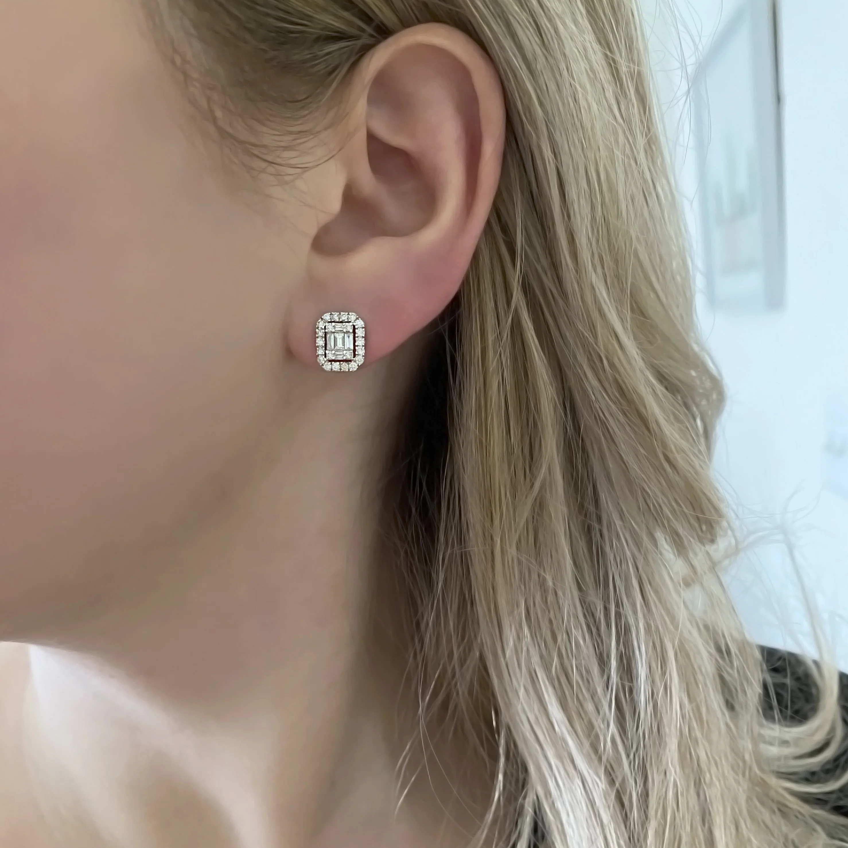 14K GOLD DIAMOND COVE STUDS - Image 5