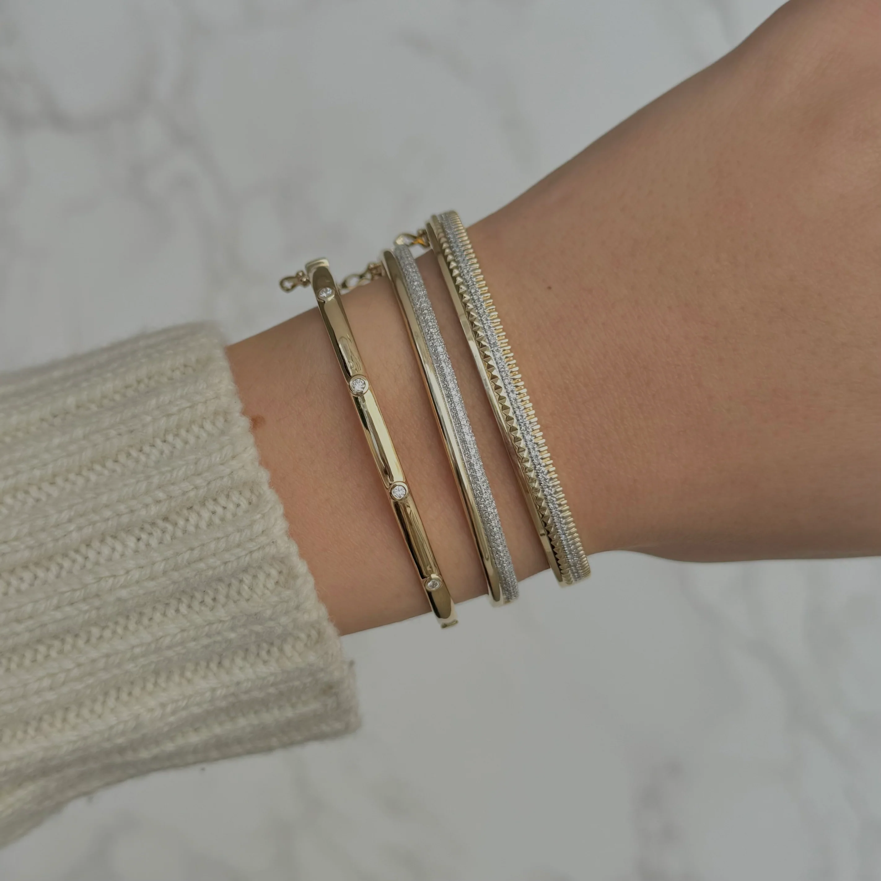 14K GOLD DIAMOND ELLA BANGLE - Image 2