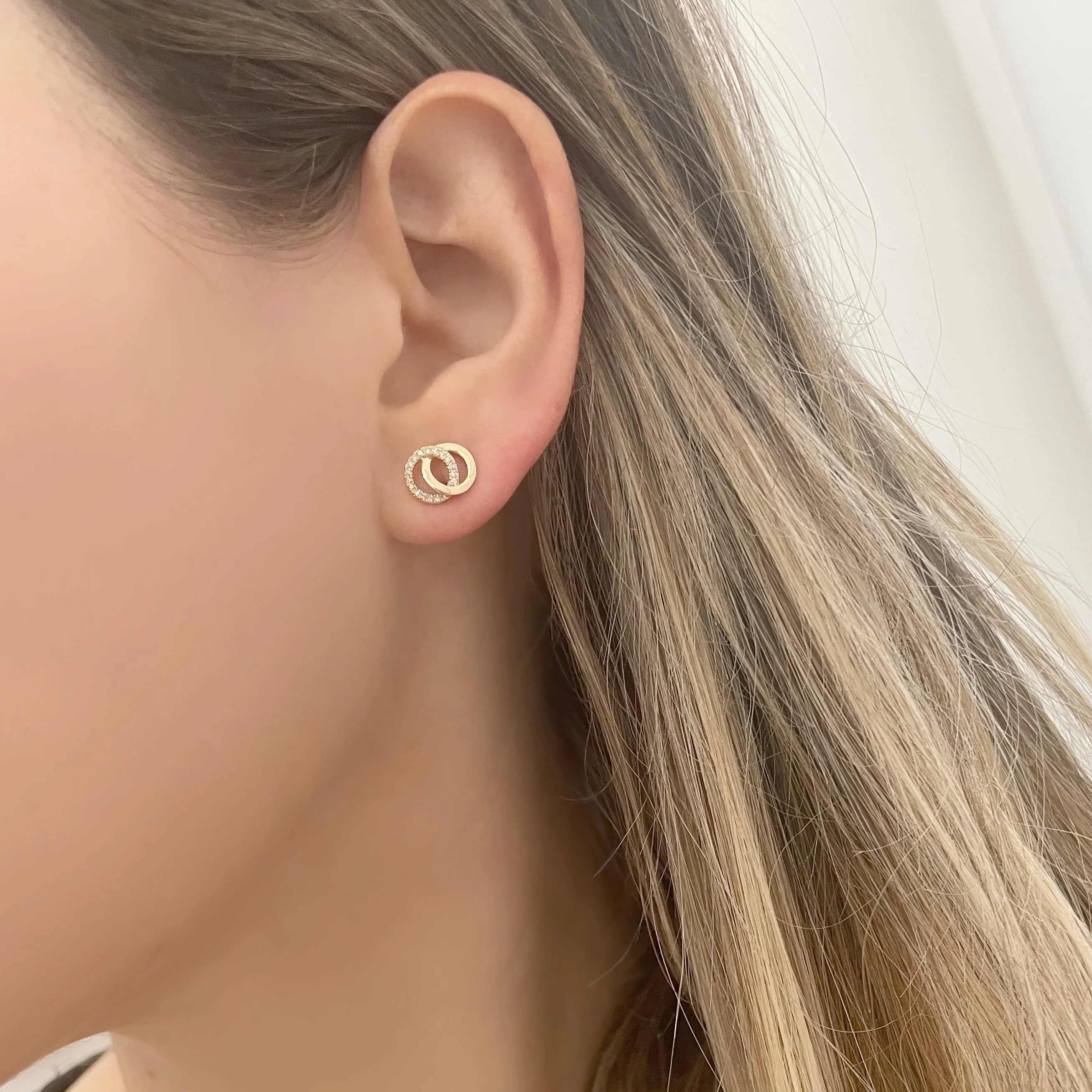 14K GOLD DIAMOND KENDALL STUDS - Image 2