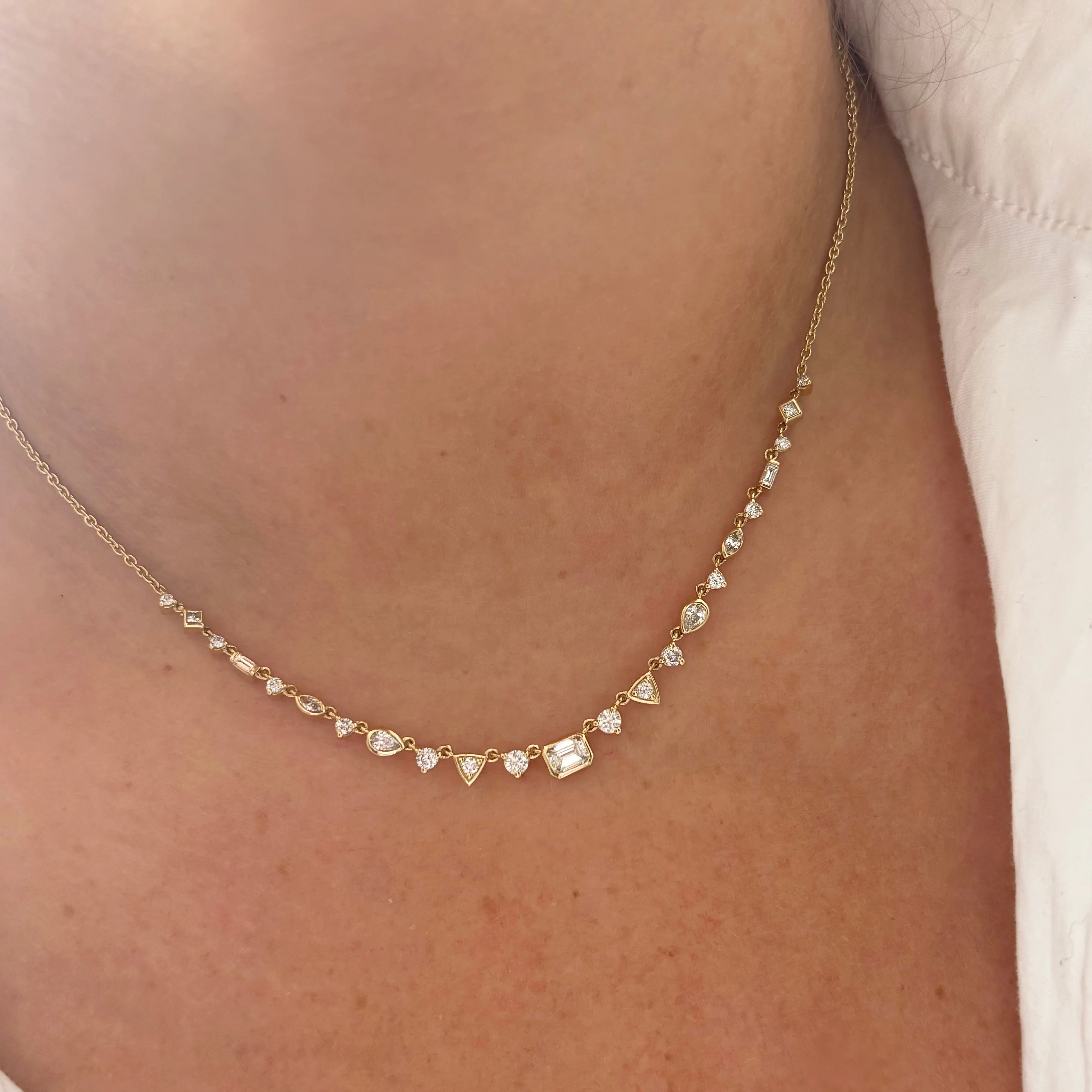 14K GOLD DIAMOND MALIN NECKLACE - Image 4
