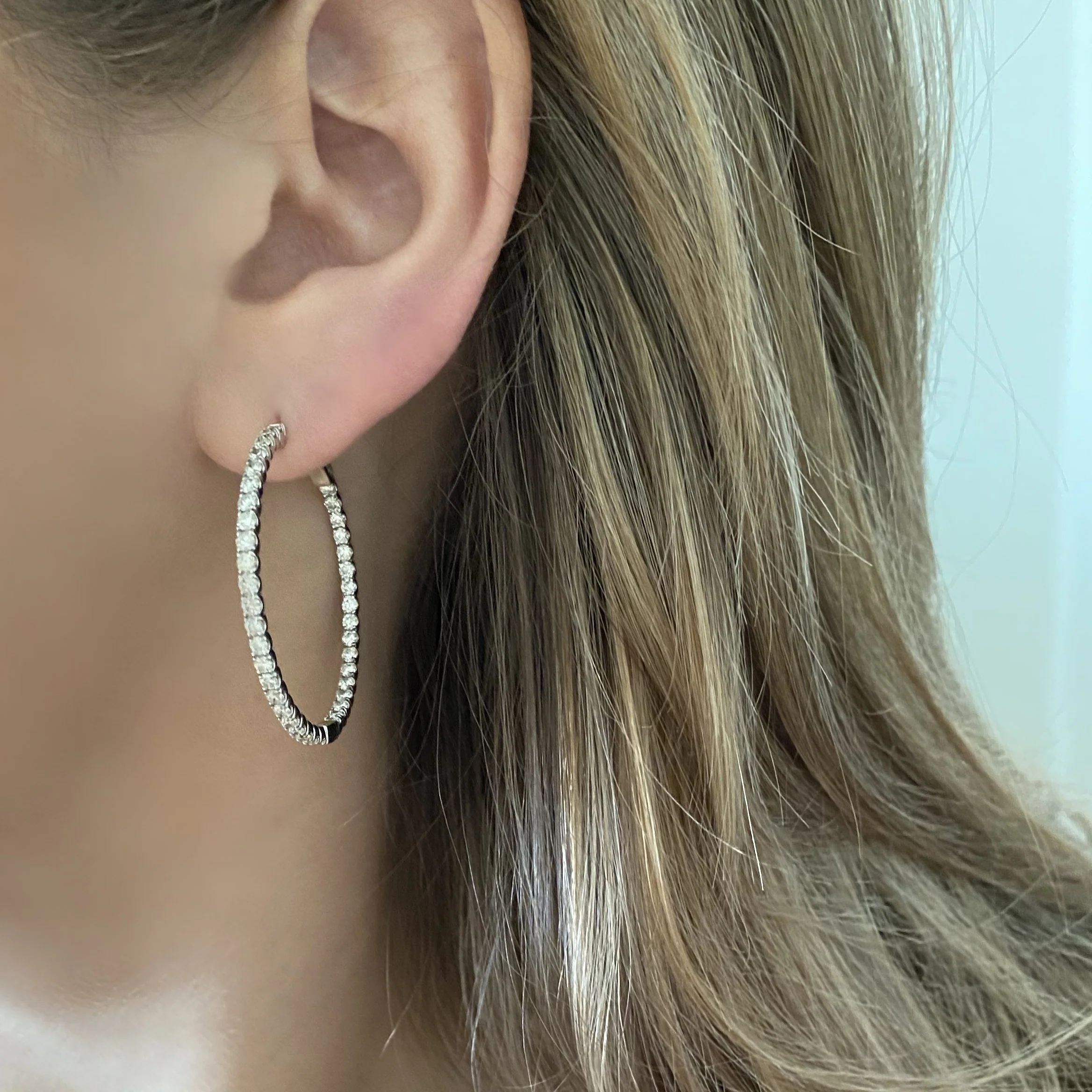14K GOLD DIAMOND NOVA HOOPS - Image 2