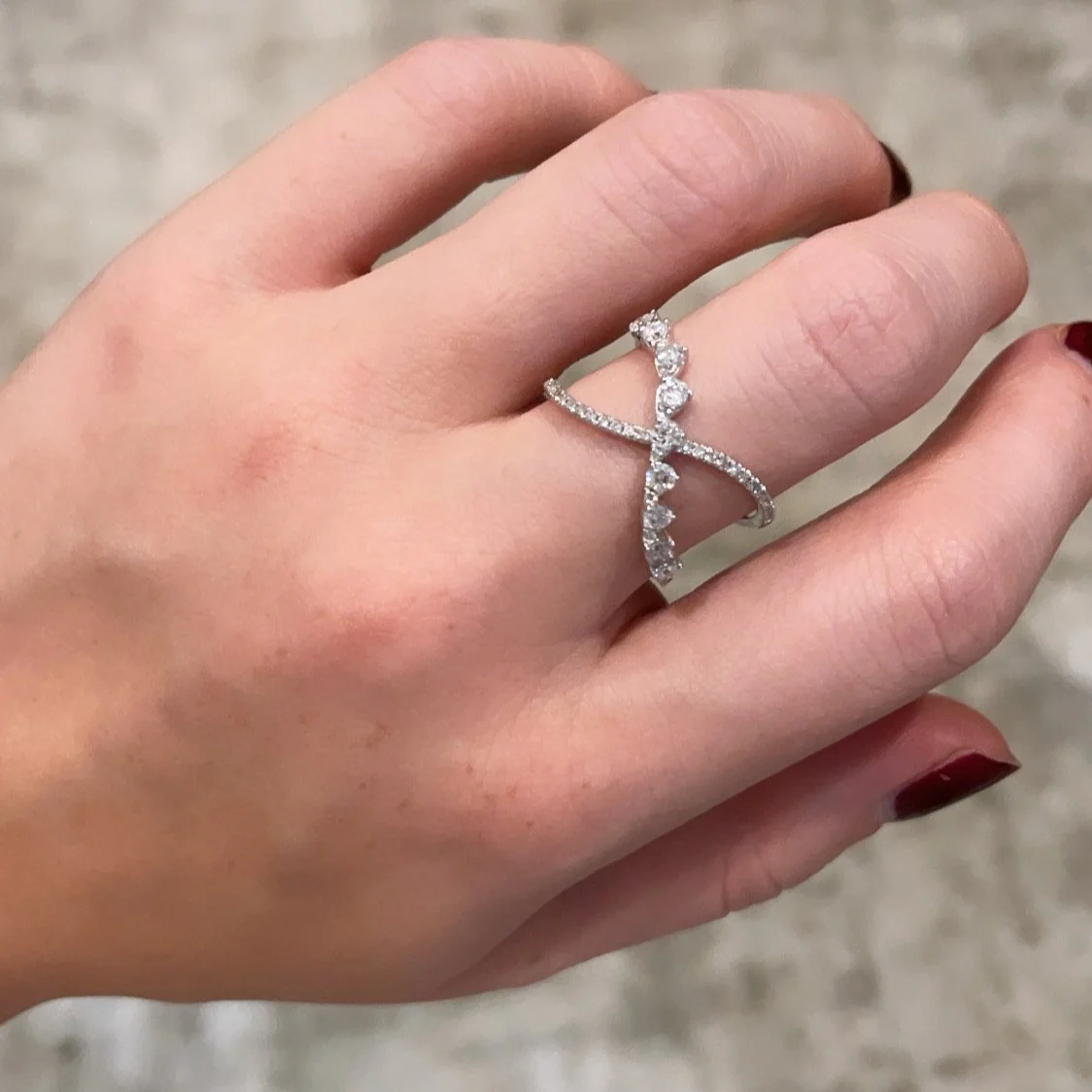 14K GOLD DIAMOND ORA RING - Image 3