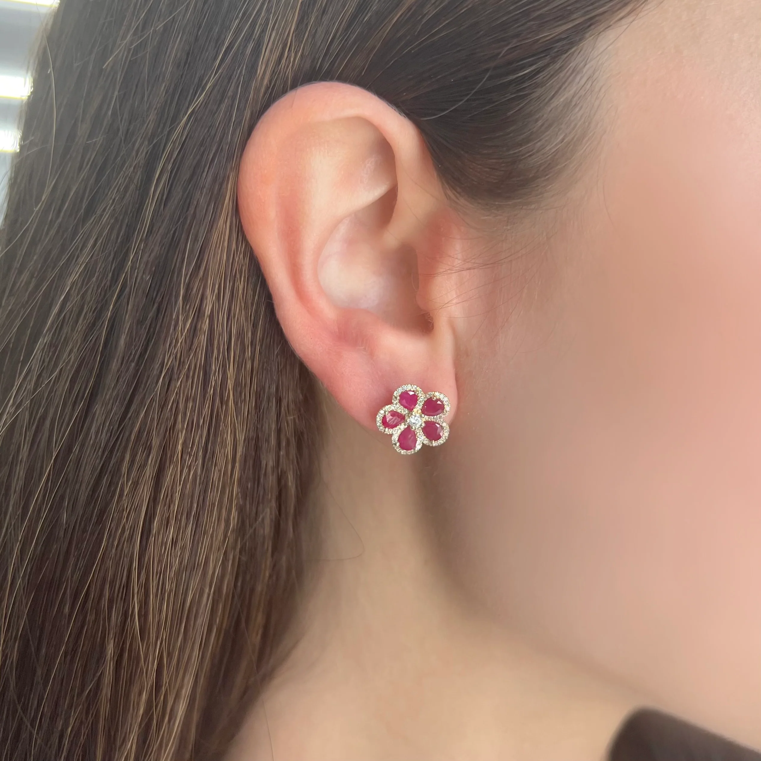 14K GOLD DIAMOND RUBY DARA FLOWER STUDS