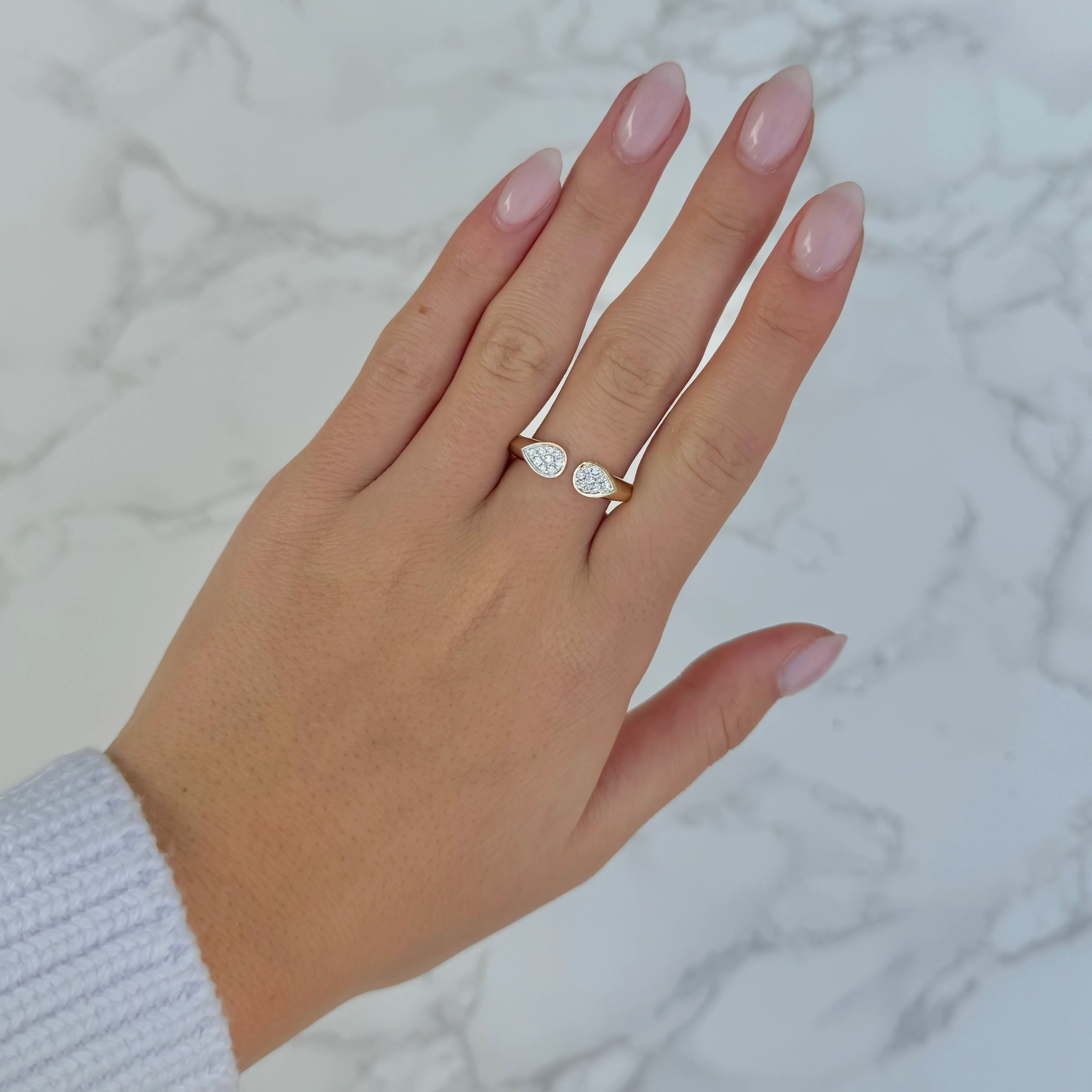 14K GOLD DIAMOND SIMONE RING - Image 2