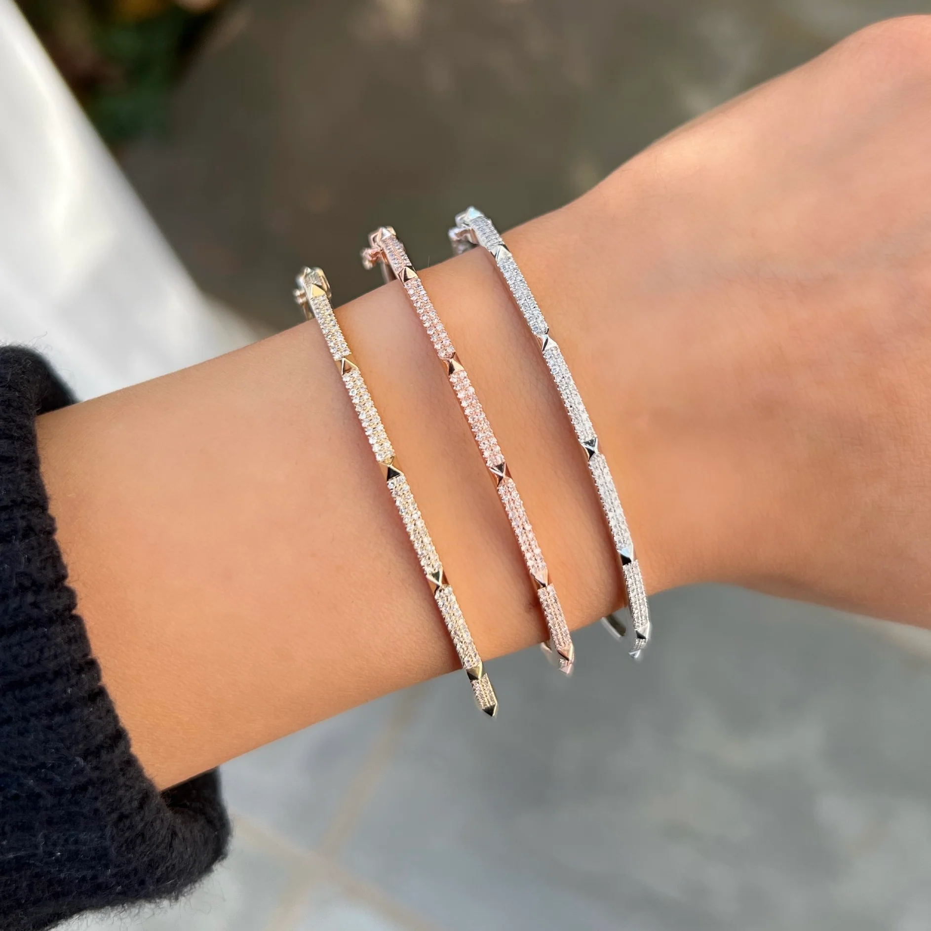 14K GOLD DIAMOND MINI SAMMY SPIKE BANGLE - Image 6