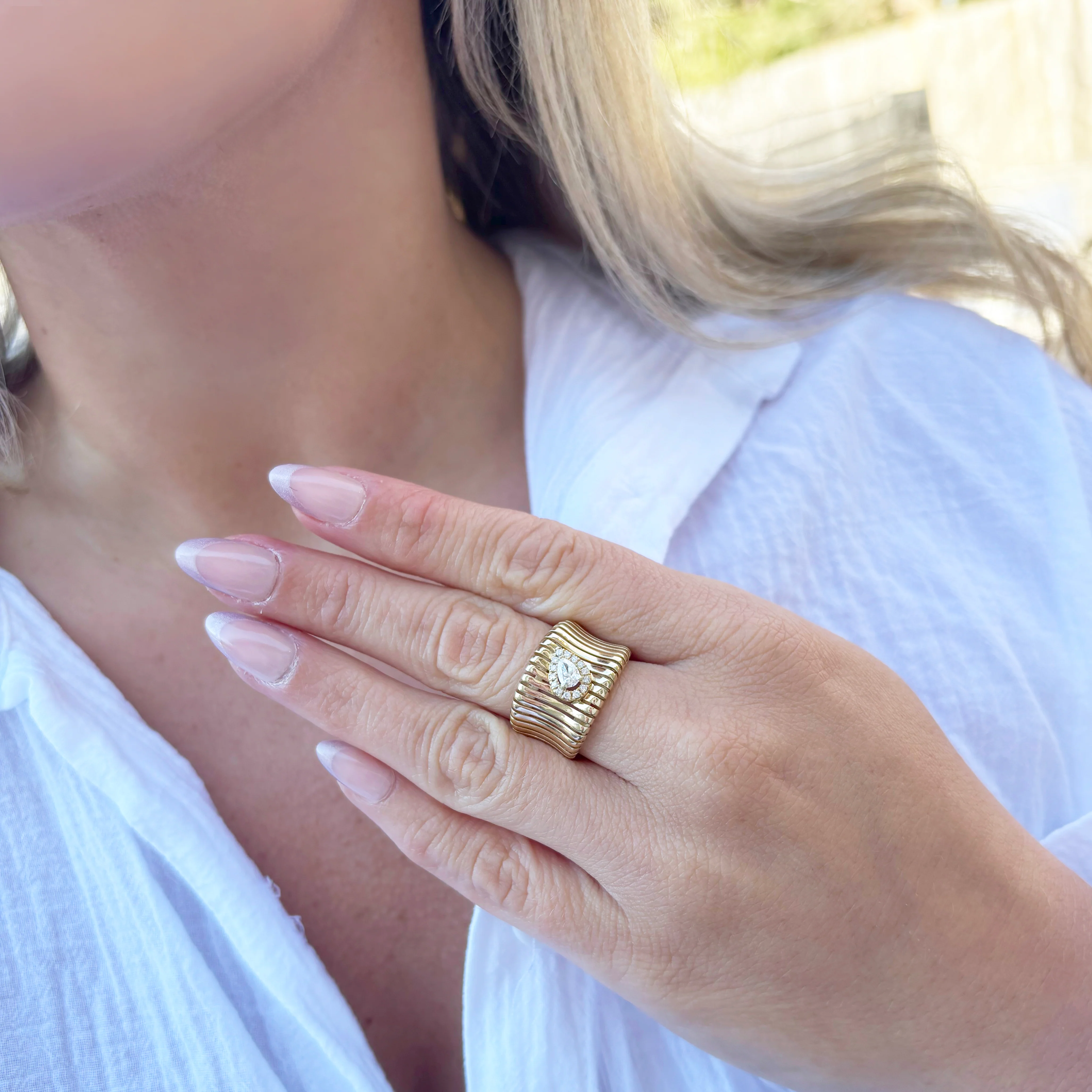 14K GOLD DIAMOND STEPH RING - Image 4
