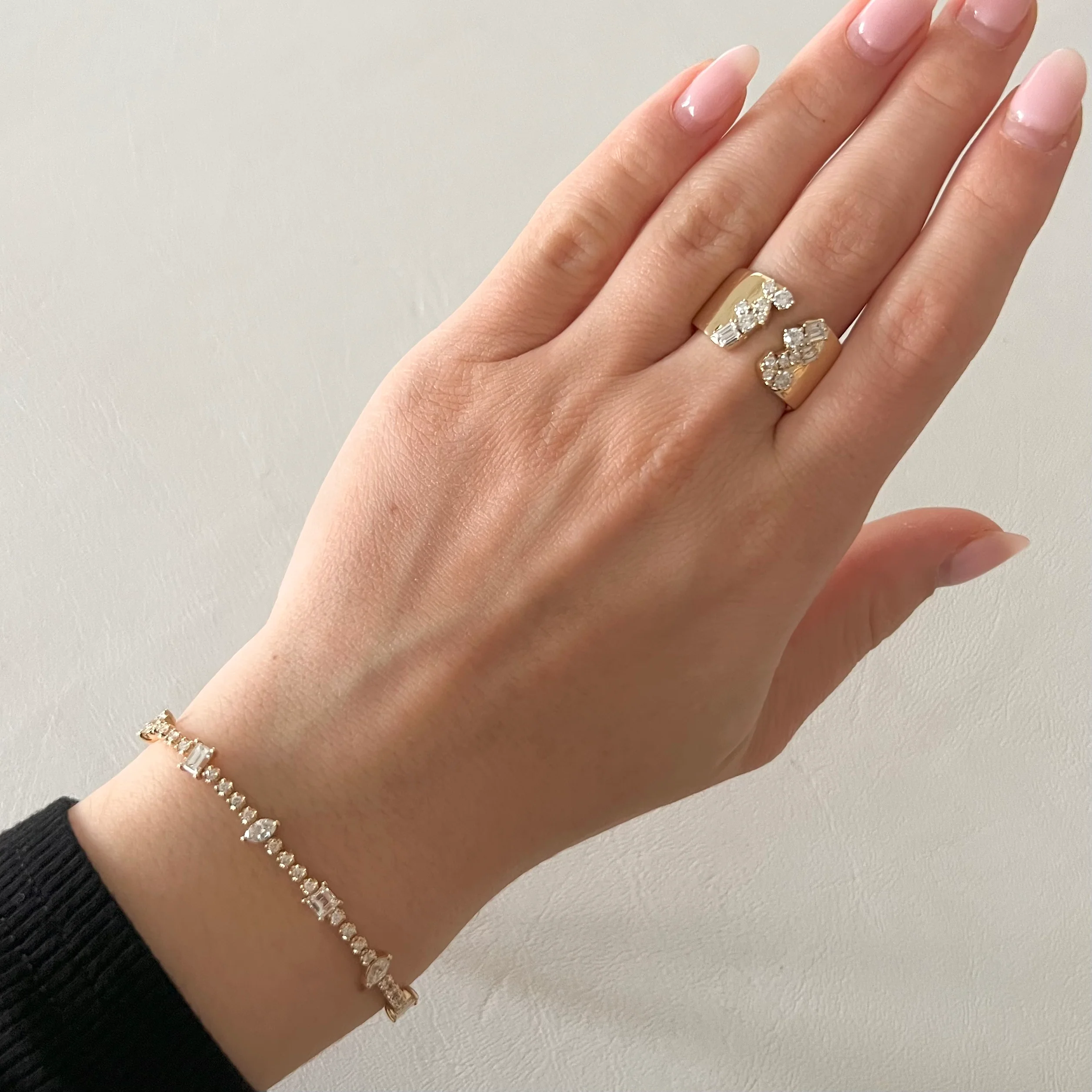 14K GOLD DIAMOND TRACY RING - Image 2