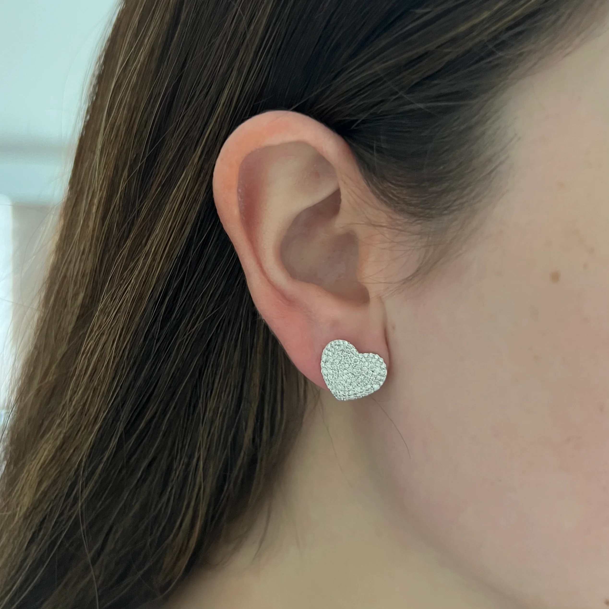 14K GOLD DIAMOND VIA HEART EARRINGS - Image 3