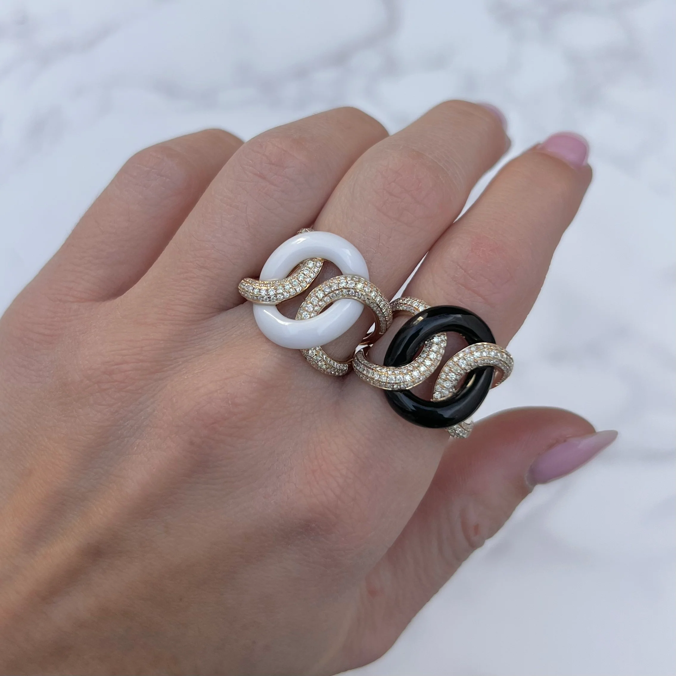 14K GOLD DIAMOND WHITE ONYX OLYMPIA RING - Image 2