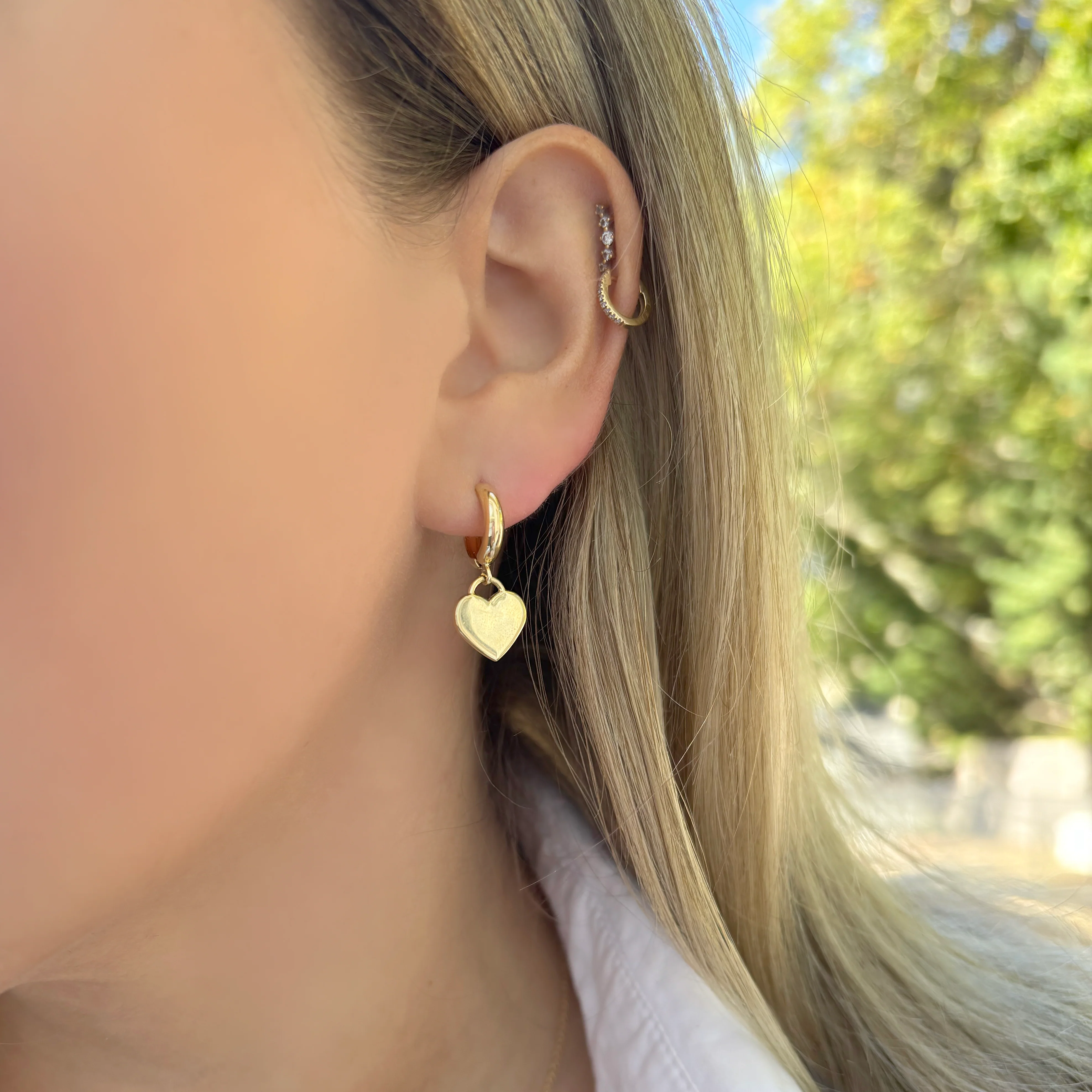 14K GOLD HATTIE HEART EARRINGS - Image 2