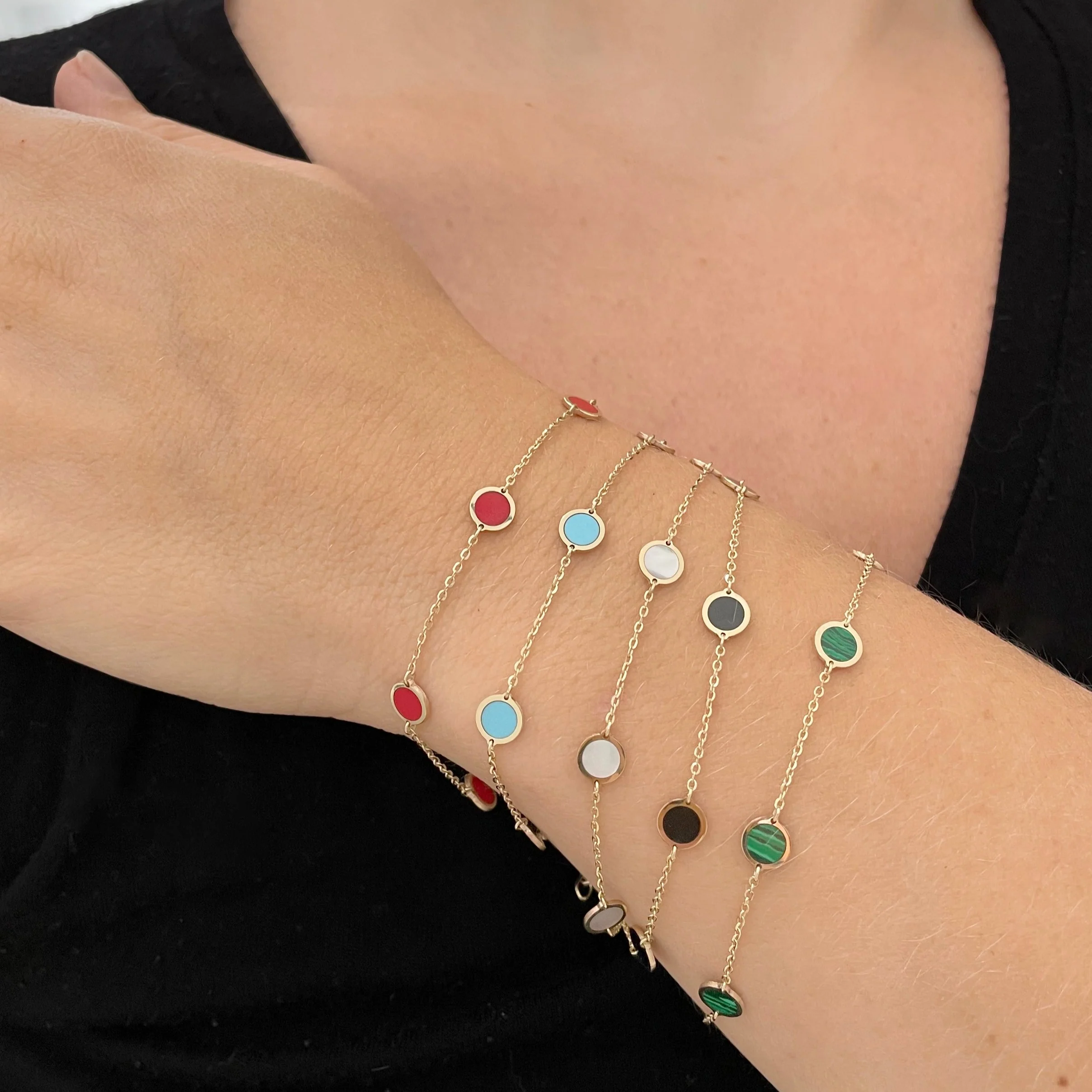 14K GOLD ONYX MEGAN CIRCLE BRACELET - Image 2
