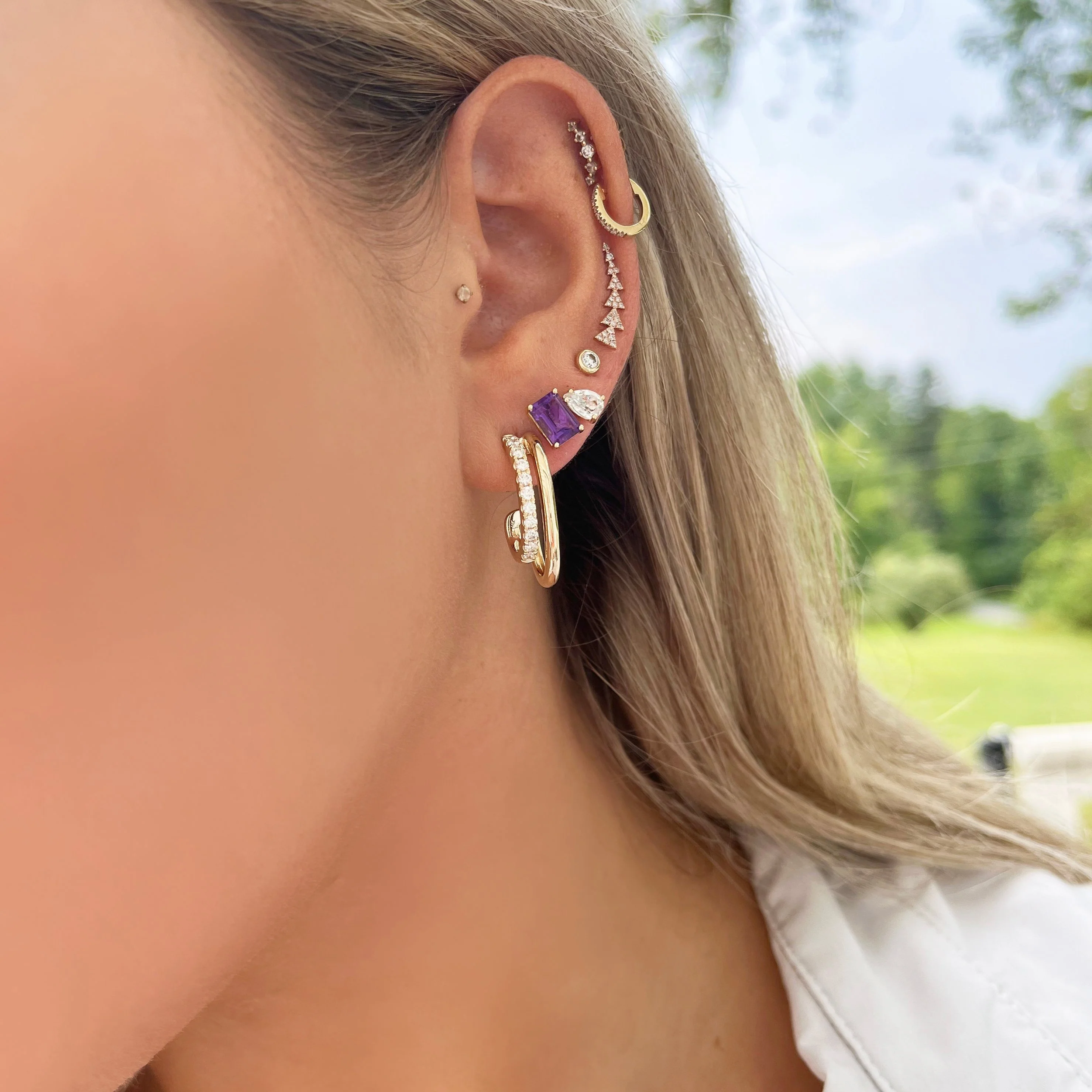 14K GOLD WHITE TOPAZ AND AMETHYST CHARLOTTE STUDS - Image 3