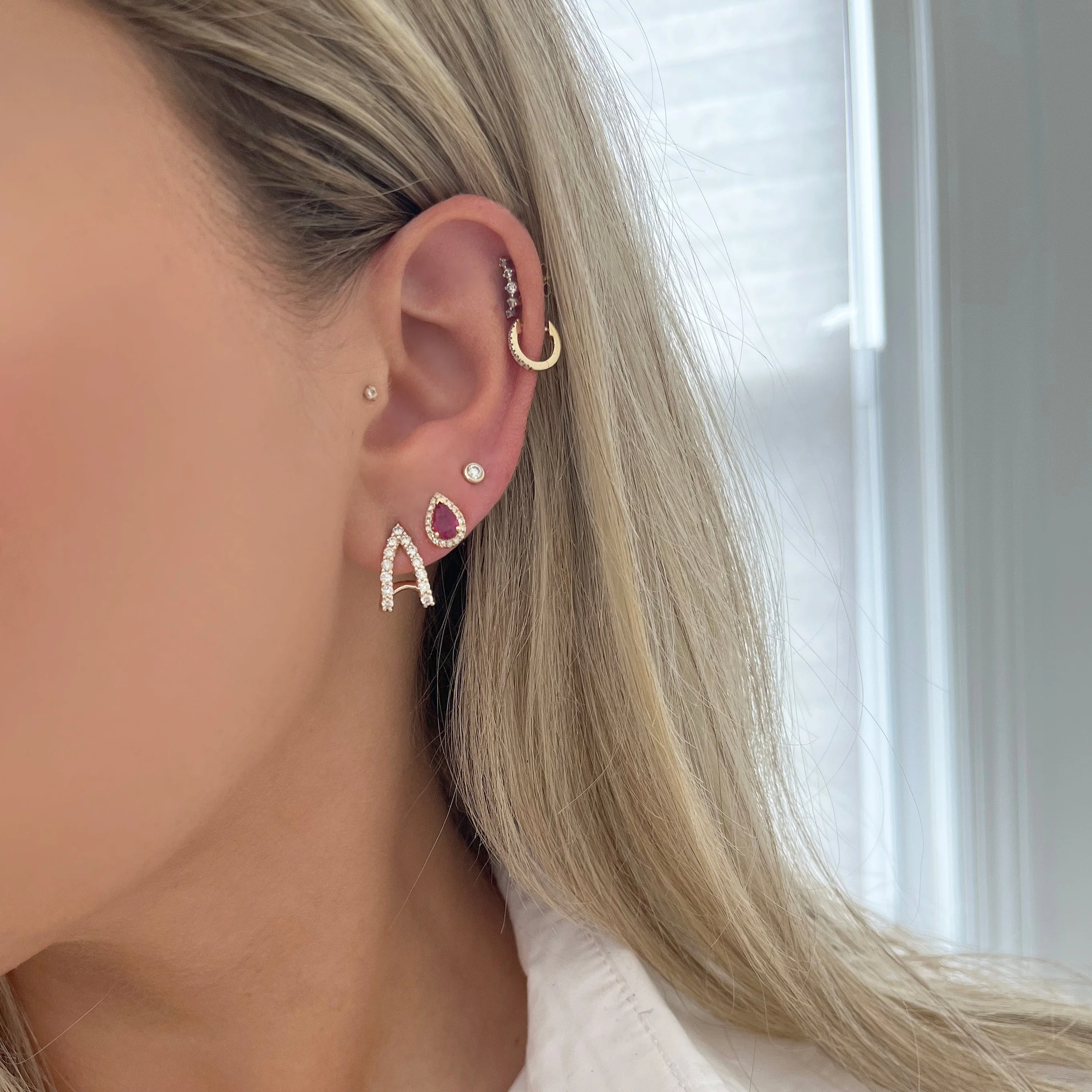18K GOLD DIAMOND RUBY FRAN STUDS - Image 5