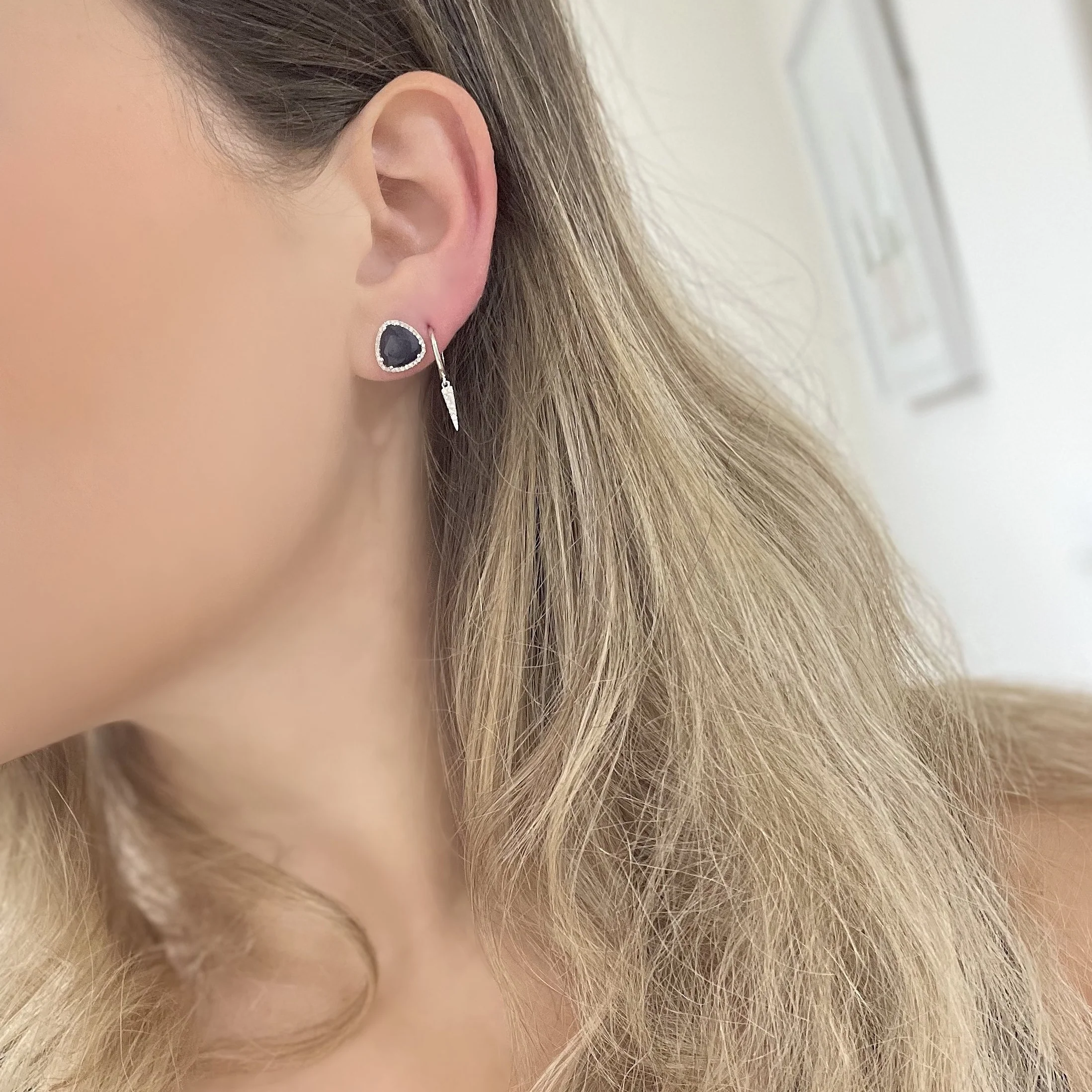 14K GOLD DIAMOND BLUE SAPPHIRE LIZZIE STUDS - Image 4